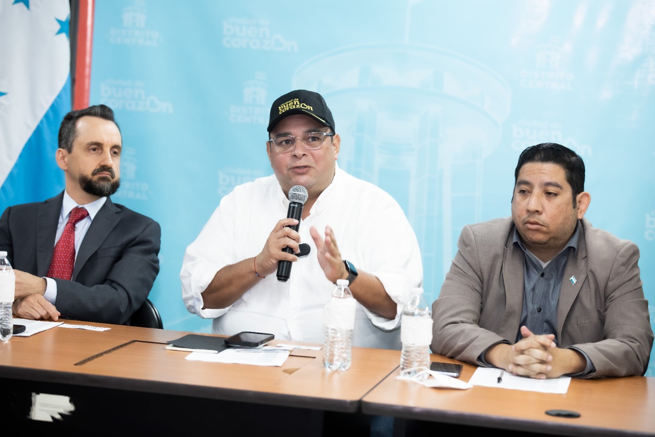 La Alcaldía Municipal del Distrito Central (AMDC) con el fin de generar un alivio vial en la capital comunica a la población las siguientes medidas
